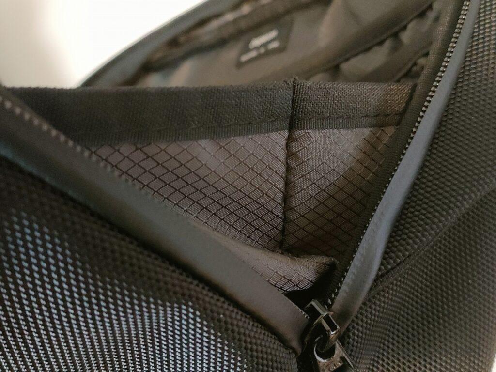 Zepirion Urban Sling レビュー